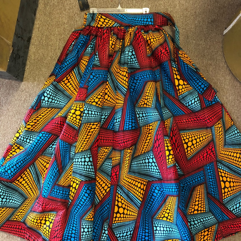VIBRANT BRIGHT AFRICAN PRINTS